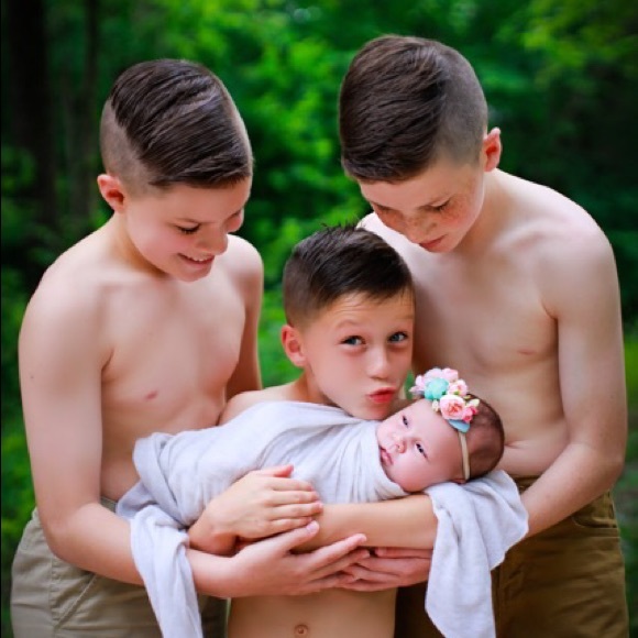 Meet your Posher, Kelli - Picture 3 of 4